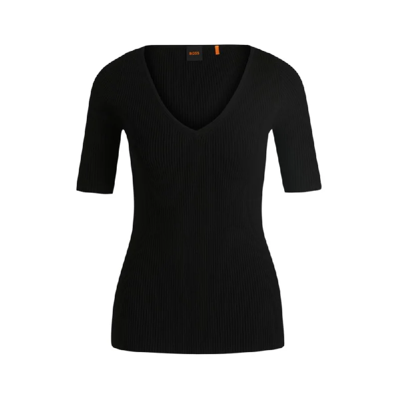 Knitted sweater with V neckline in slim fitStreetwear Knit Tops