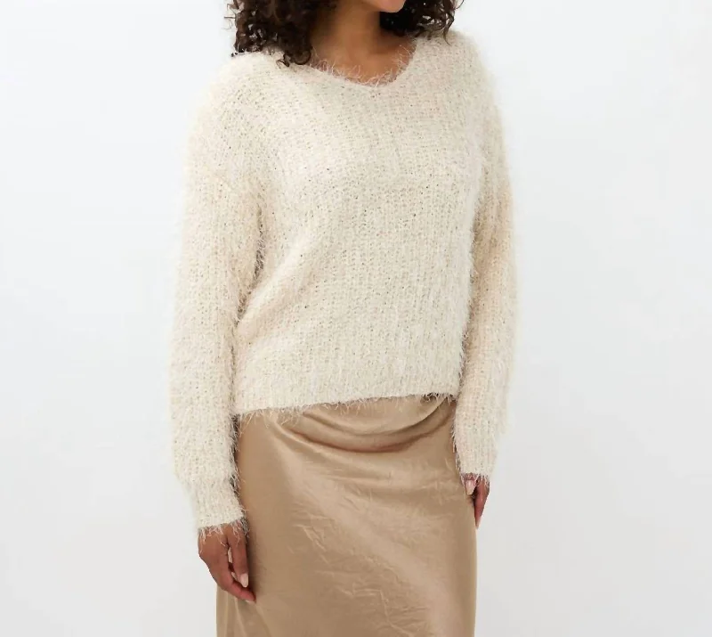 Short Textured Sweater In WhiteLuxury Knit Tops